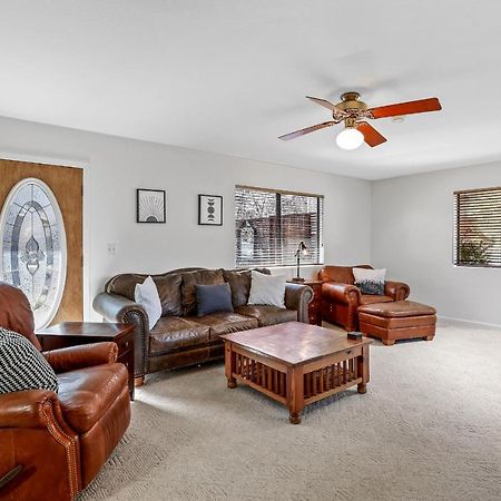 Captivating Continental Country Club Retreat With 4 Bdr And Spacious Deck! Flagstaff Exteriör bild